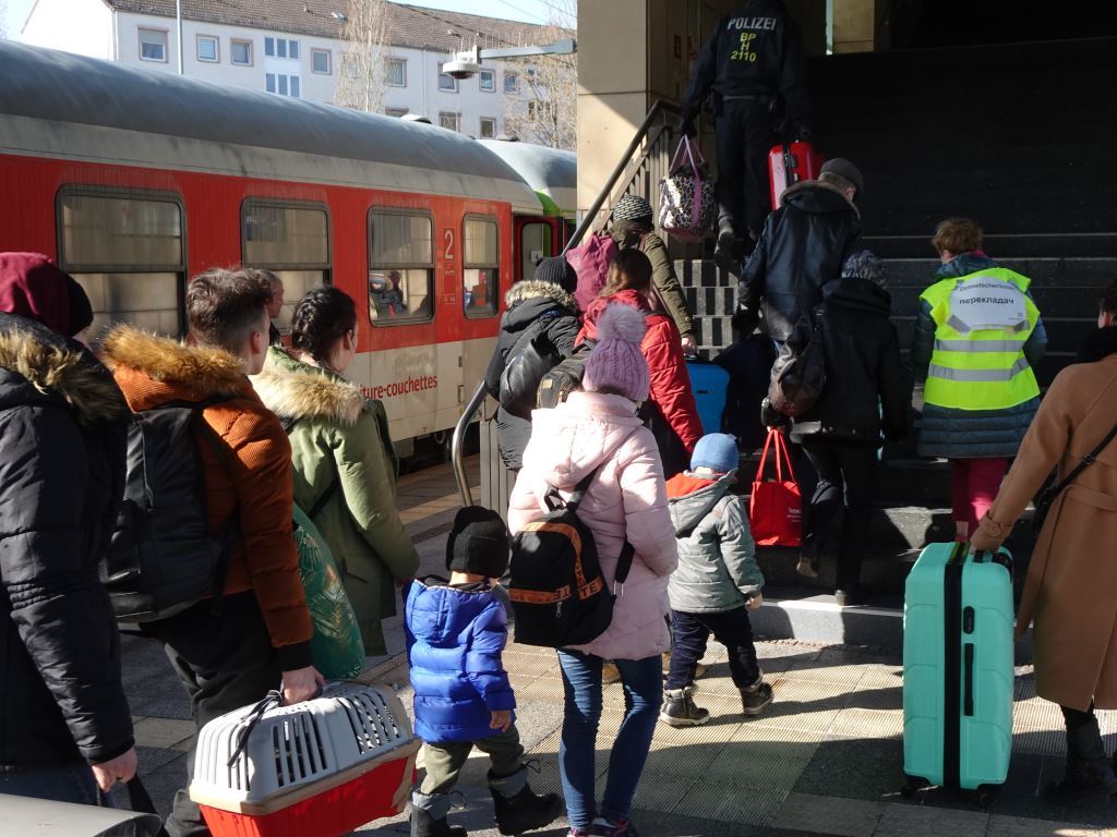 Pittsburgh's RDC starts running a refugee train in Germany image